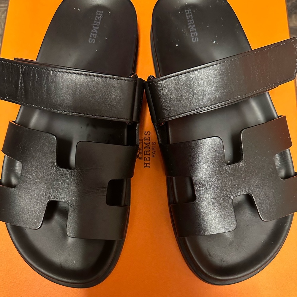 ORIGINAL Hermes CHYPRE size 39 Black Leather